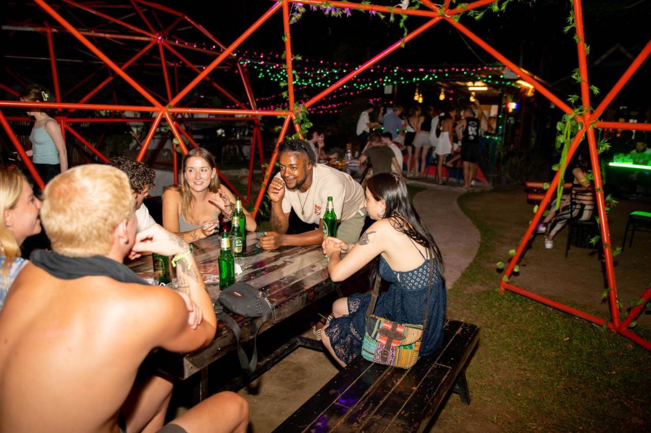 Mad Monkey Pai Hostel ภายนอก รูปภาพ