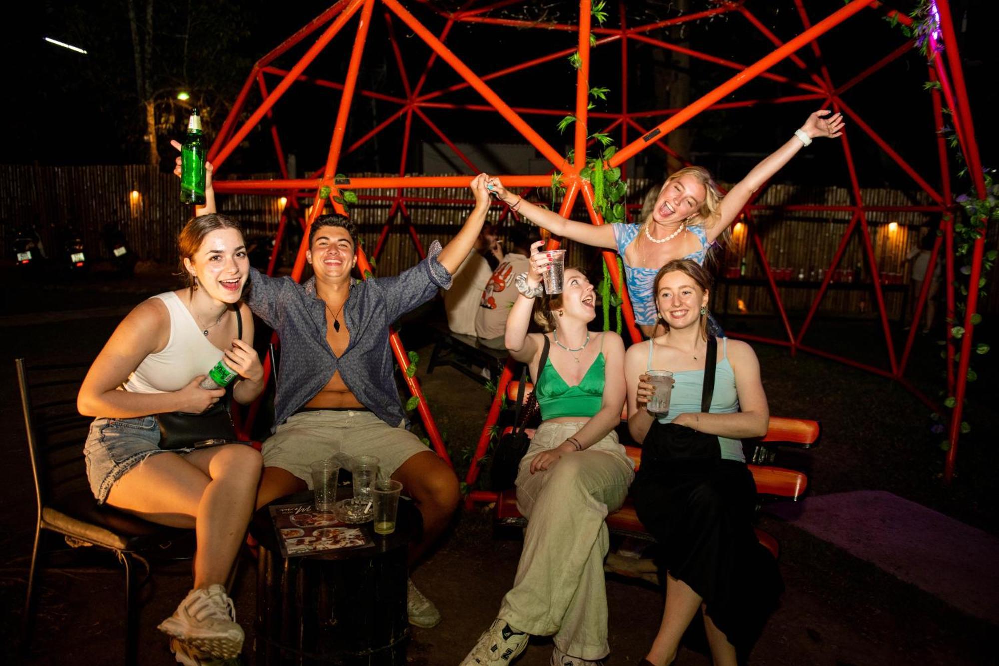 Mad Monkey Pai Hostel ภายนอก รูปภาพ